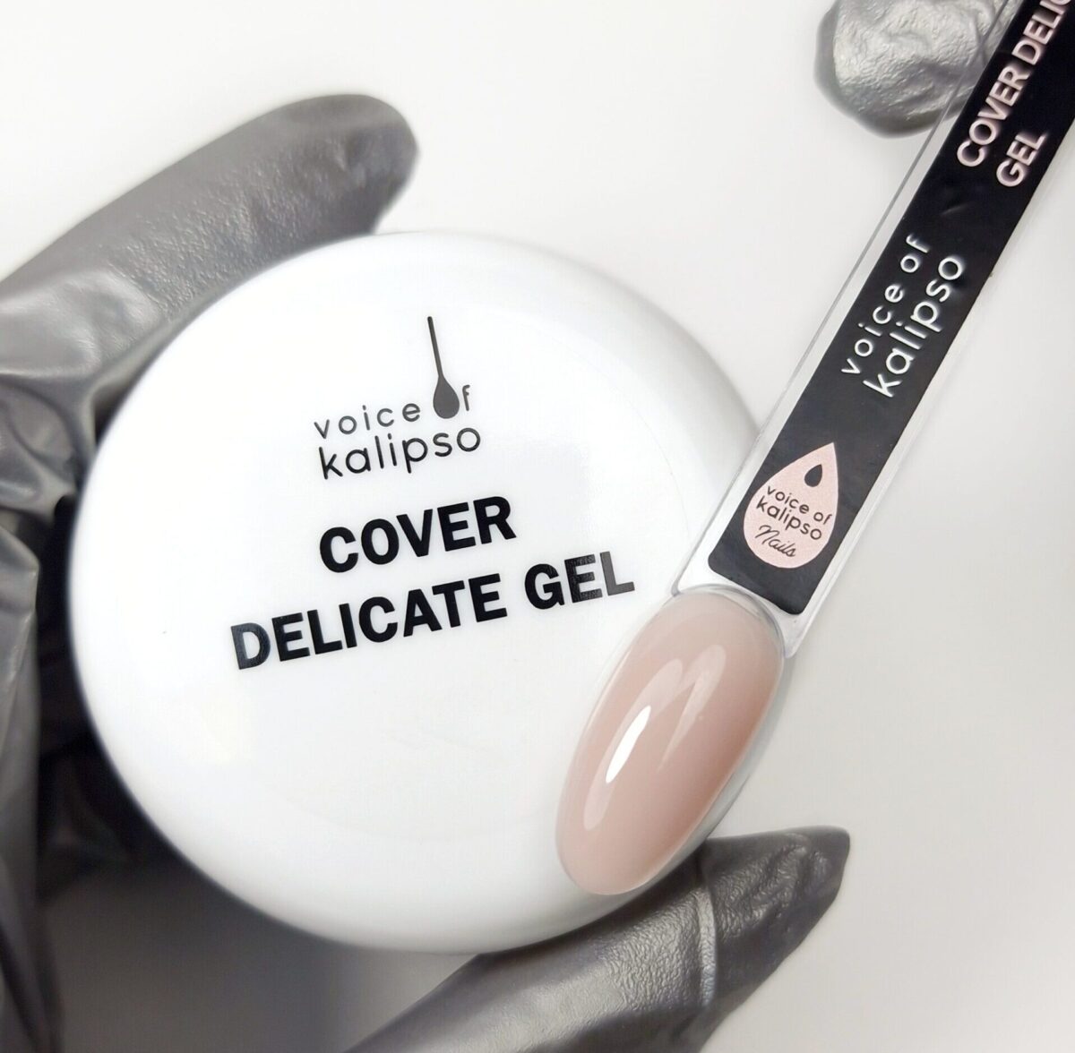Cover Delicate Gel  Гель для наращивания холодный нежно-бежевый 180 мл